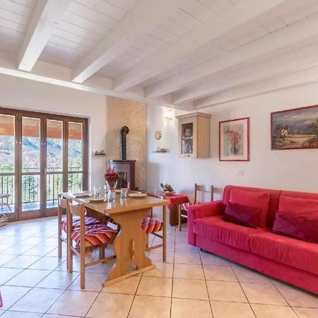 Casa Vacanze Rosalba Ferrara di Monte Baldo Dış mekan fotoğraf