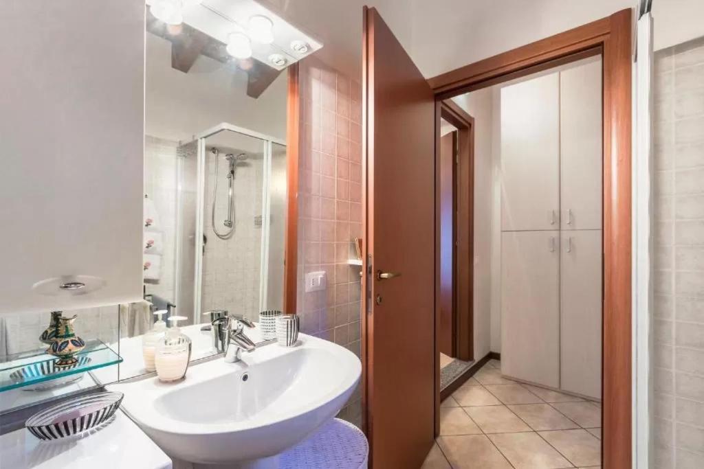 Casa Vacanze Rosalba Ferrara di Monte Baldo Dış mekan fotoğraf